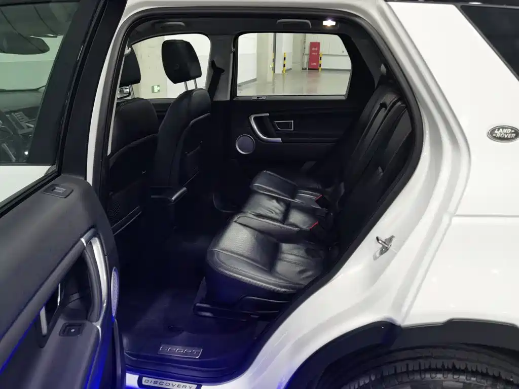 Land Rover Discovery Sport — миниатюра 15