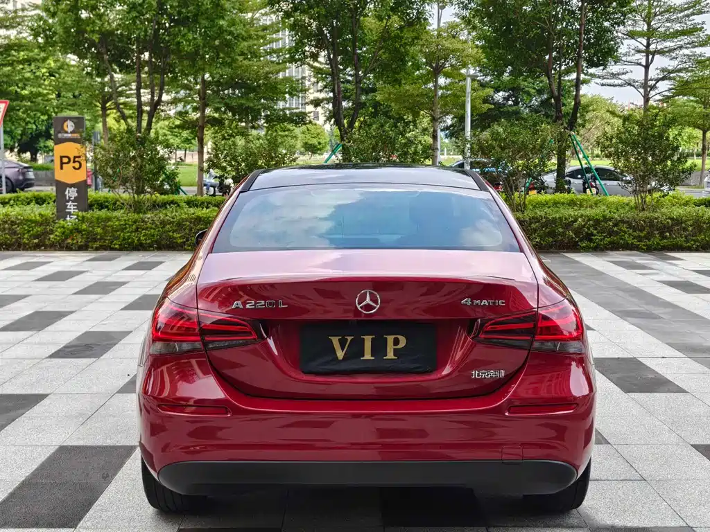 MERCEDES-BENZ A CLASS