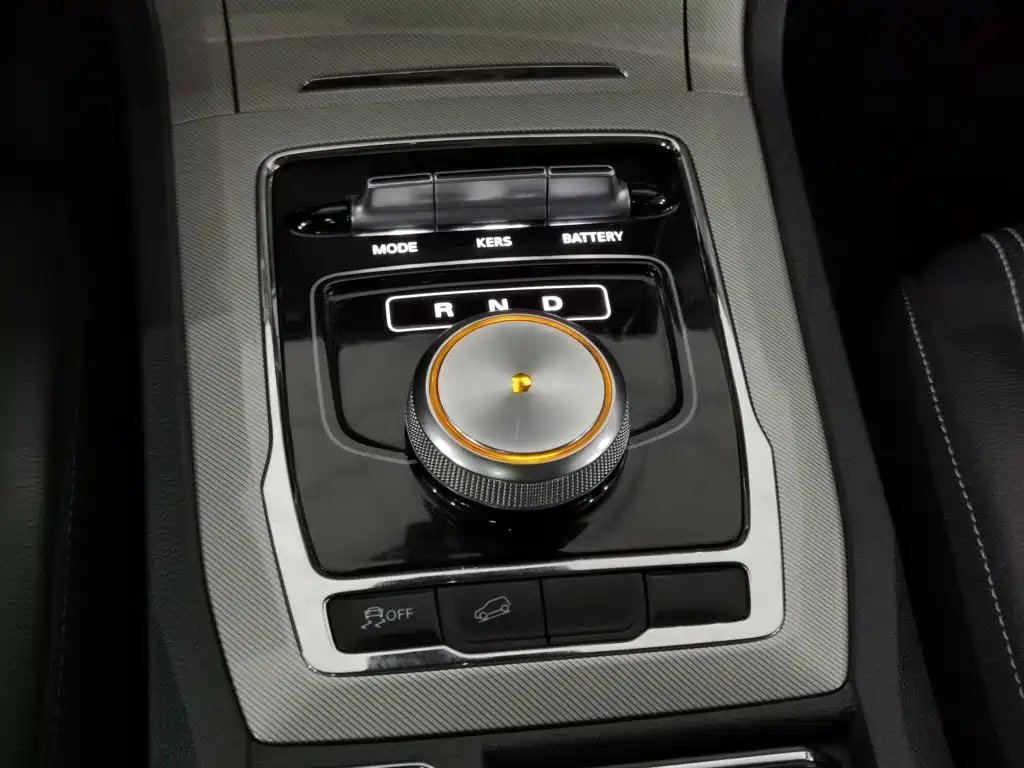 Roewe RX5 New Energy — миниатюра 13