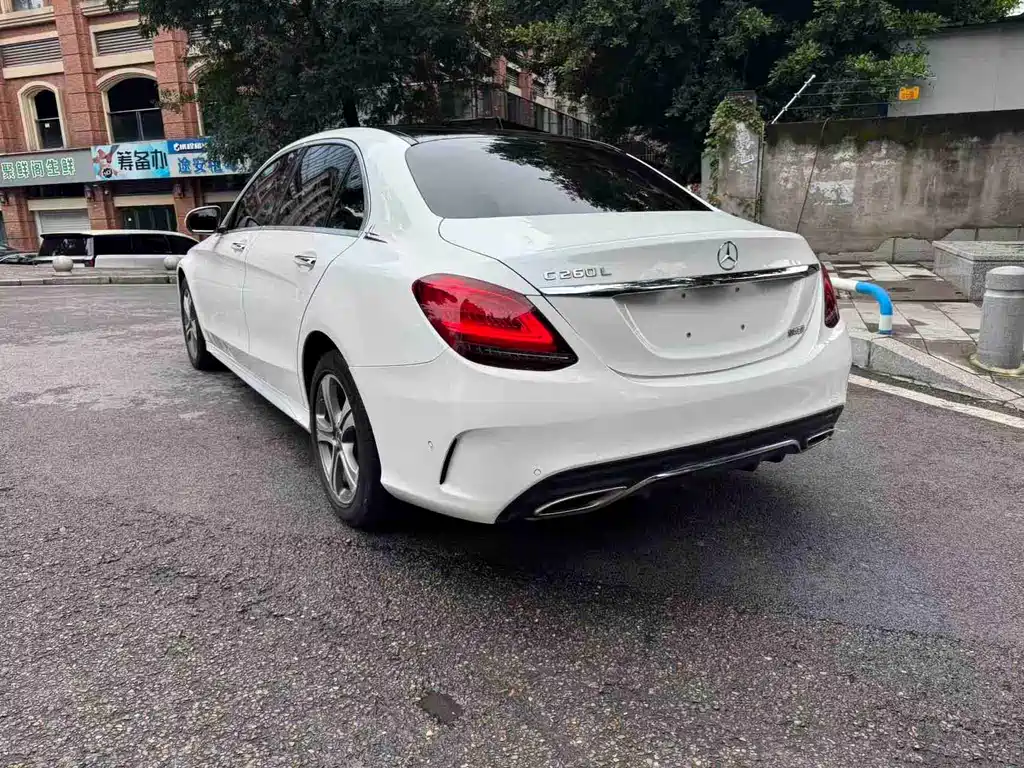 MERCEDES-BENZ C CLASS