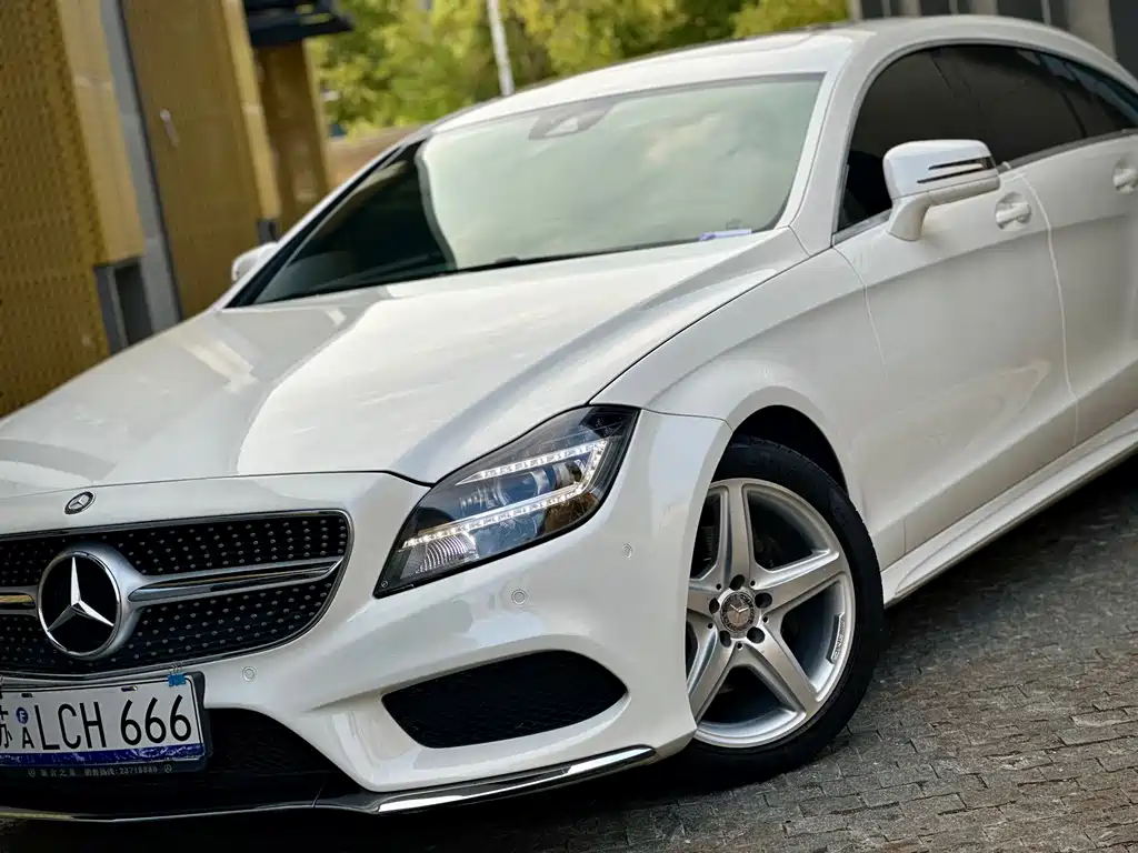 MERCEDES-BENZ CLS