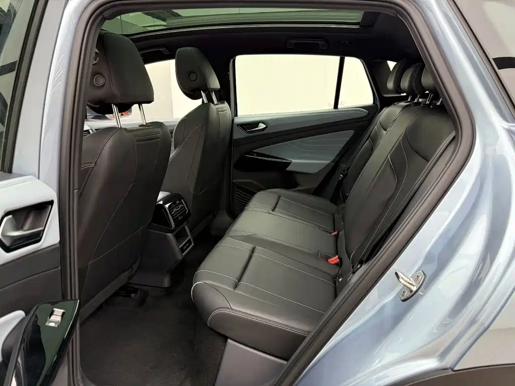 Volkswagen ID.4 X — миниатюра 7