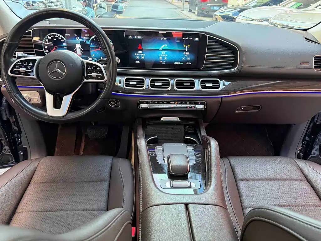 Mercedes-Benz GLE (Import) — миниатюра 16