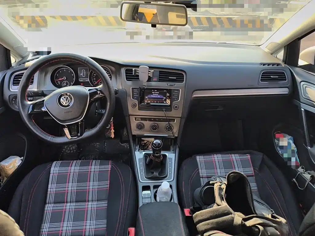 Volkswagen Golf — миниатюра 5