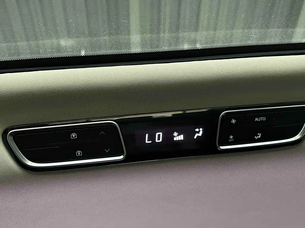 GAC Motor Trumpchi E8 — миниатюра 24
