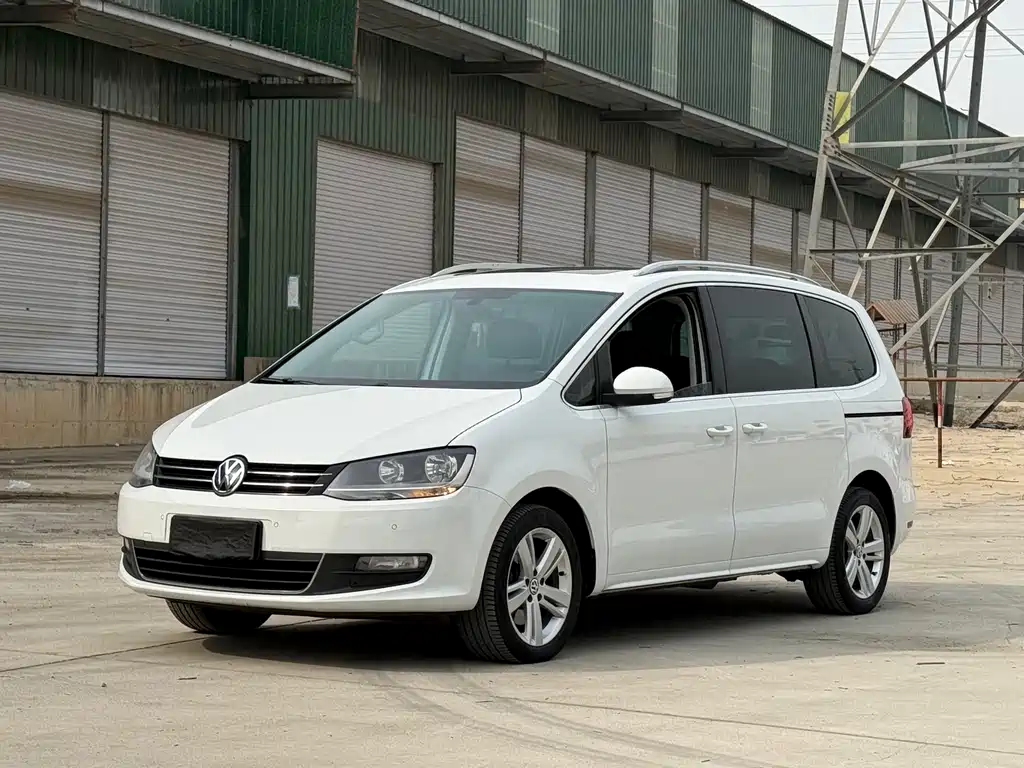 Купить Volkswagen Sharan