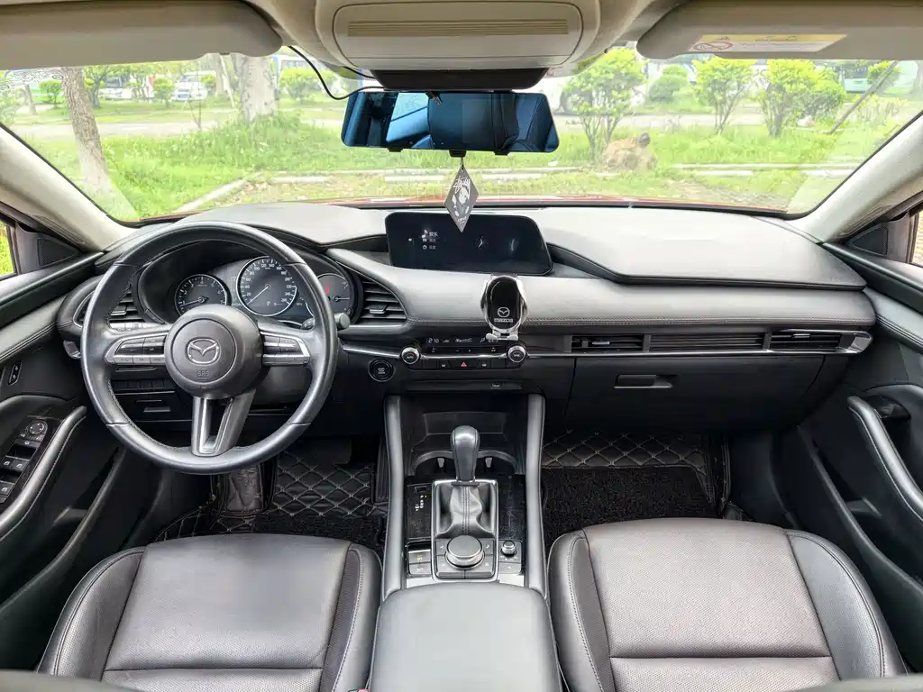 Mazda 3 Axela — миниатюра 13