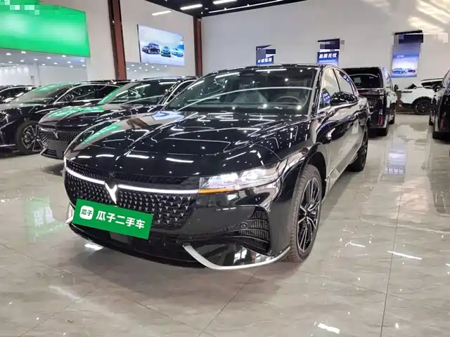 LANTU AUTOMOBILE LANTU CHASING LIGHT 2024