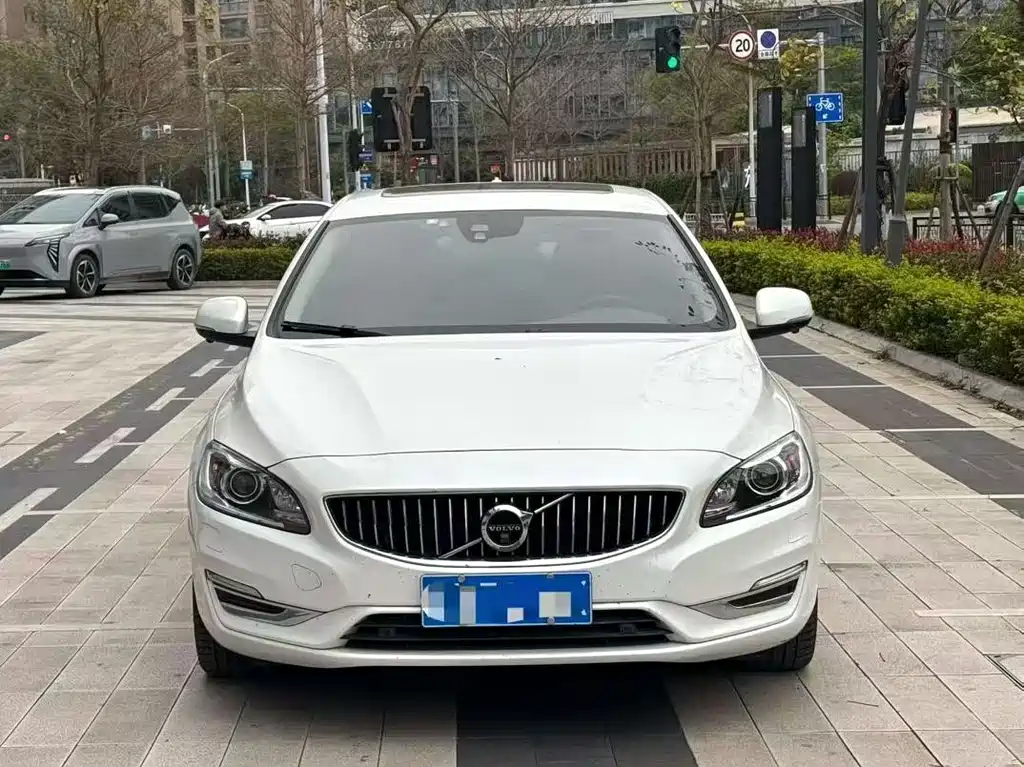Volvo S60 2020