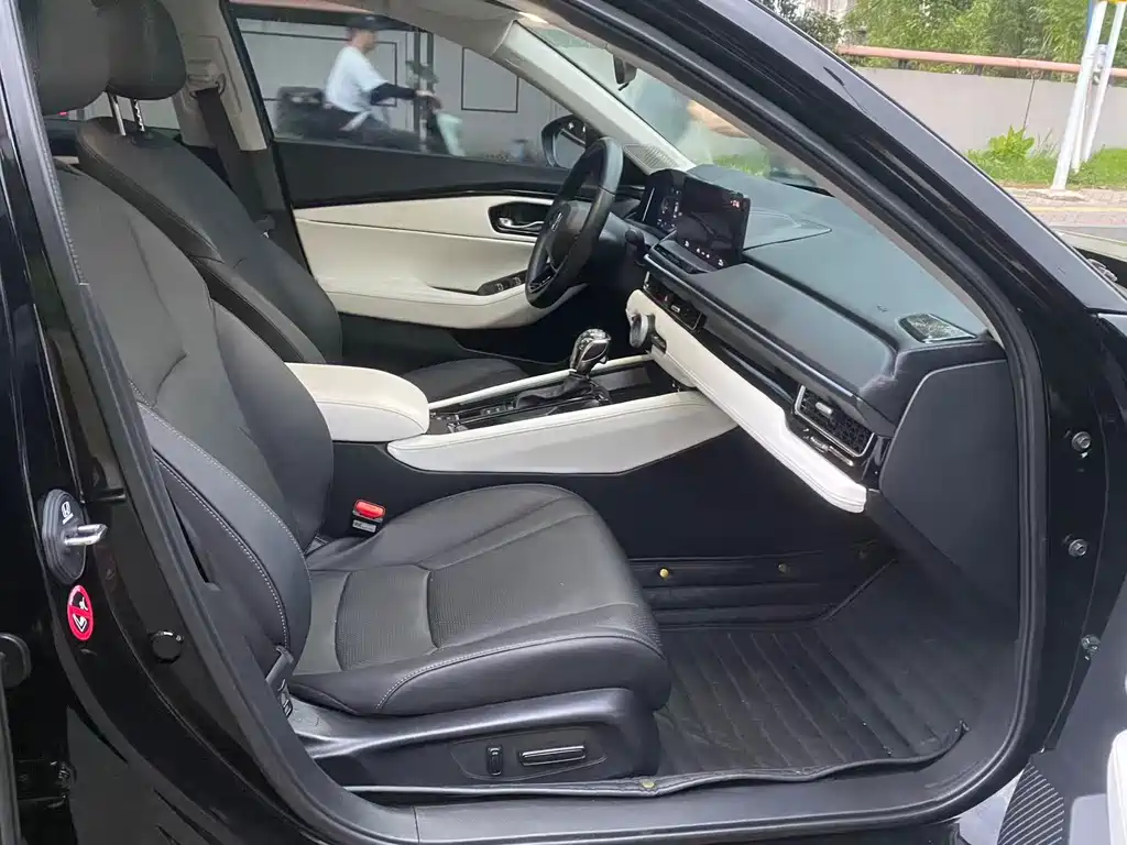 Honda Inspire — миниатюра 11