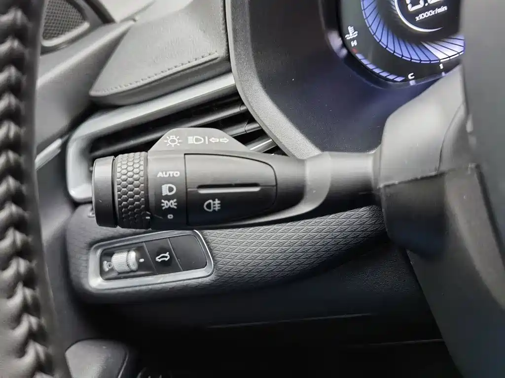 Geely Emgrand — миниатюра 21