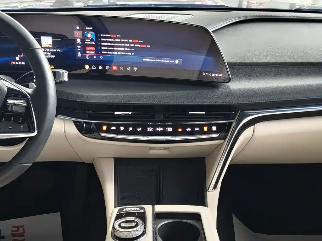 Cadillac CT6 — миниатюра 10