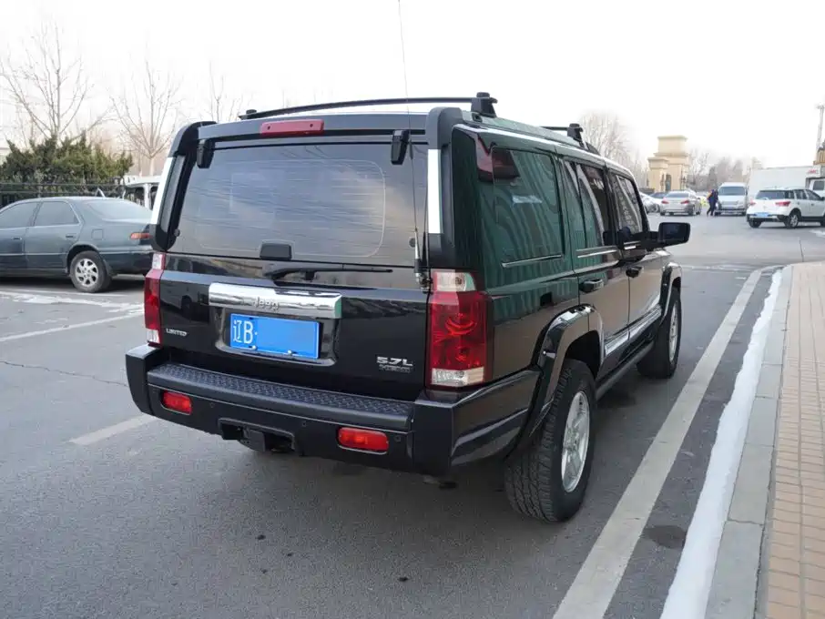 Jeep Commander Classic — миниатюра 12