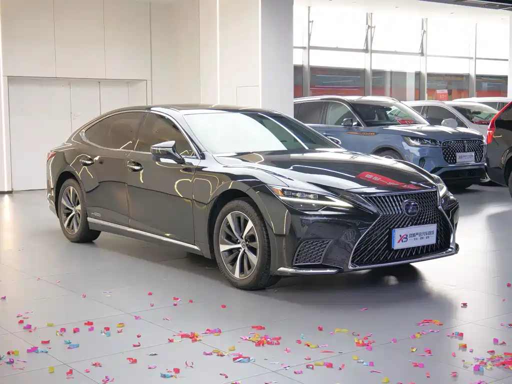Lexus LS 500h Excellence Edition, фото 3
