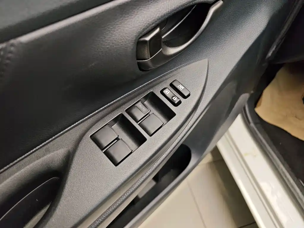 Toyota Vios FS — миниатюра 9