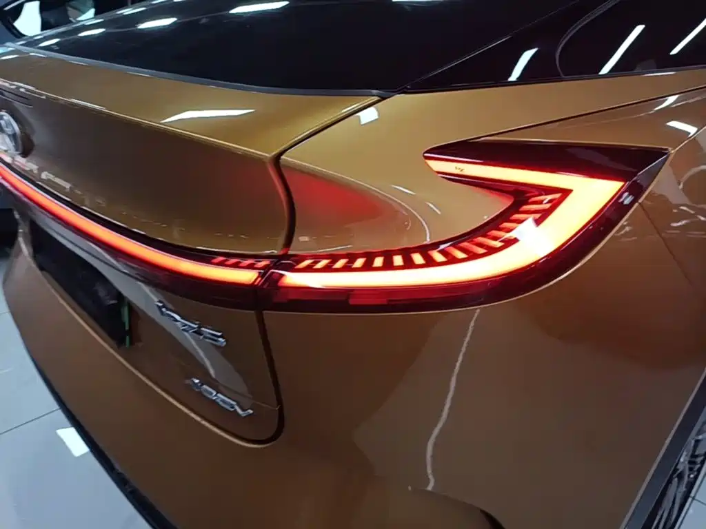 Toyota Toyota BZ5 — миниатюра 8