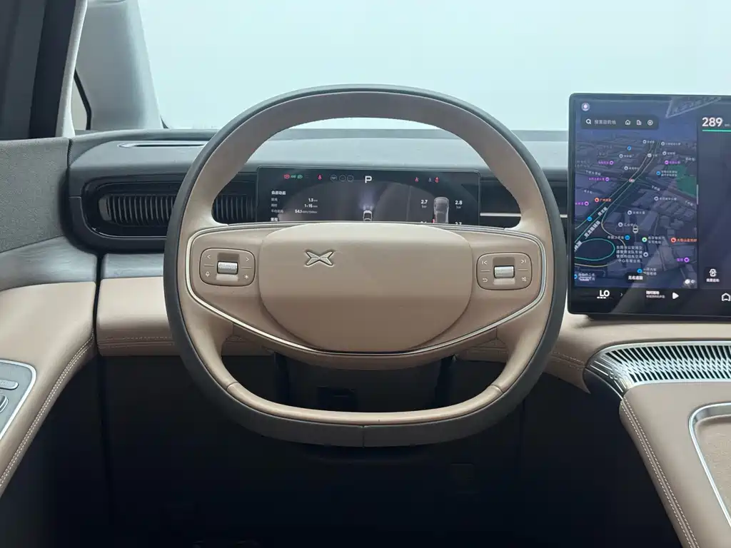 XPeng X9 — миниатюра 7