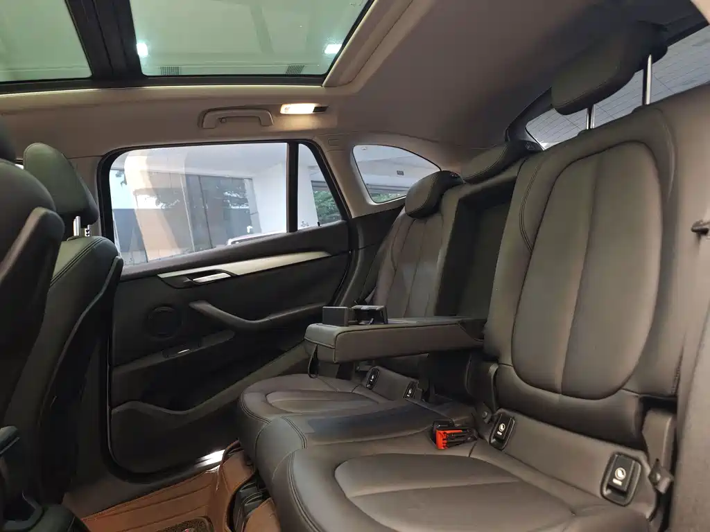 BMW X1 — миниатюра 23
