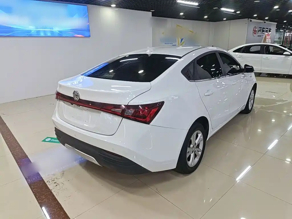 MG MG GT — миниатюра 7