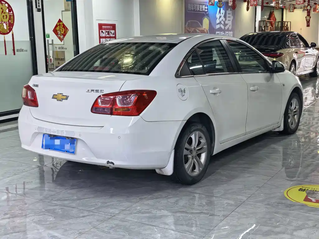 Chevrolet Cruze — миниатюра 3