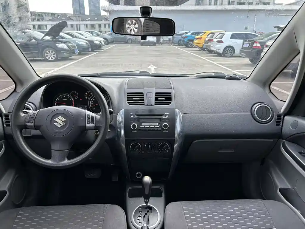 Suzuki SX4 1.6L Auto Sharp Ride Type, фото 5