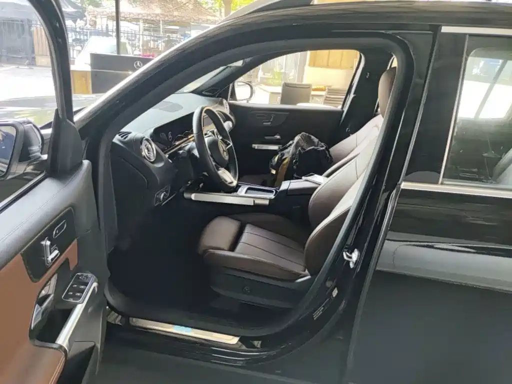 Mercedes-Benz EQB — миниатюра 6
