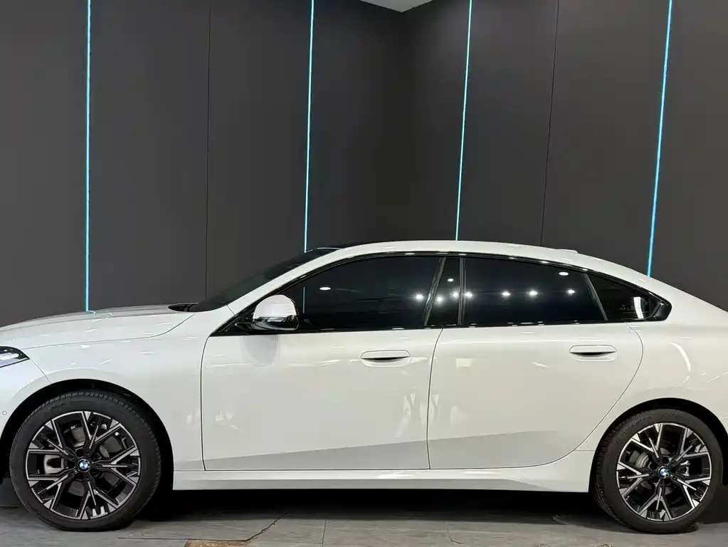 BMW 2 Series — миниатюра 4