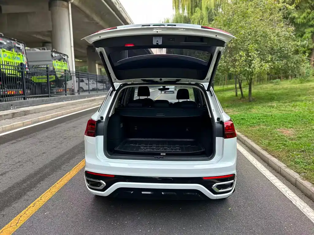 Volkswagen Tayron GTE — миниатюра 10
