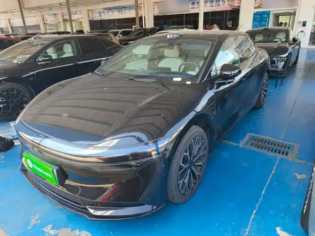 Zeekr 007