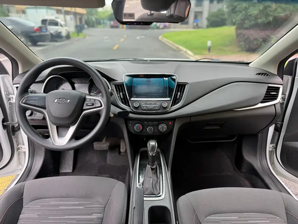 Chevrolet Monza 2019 Redline 320T DCT VI