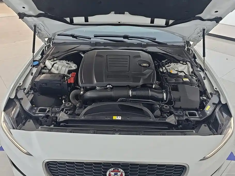 Jaguar XEL — миниатюра 10