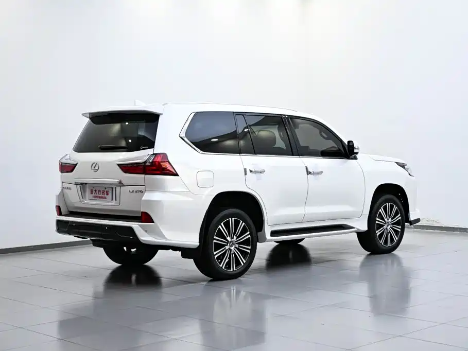 Lexus LX — миниатюра 5