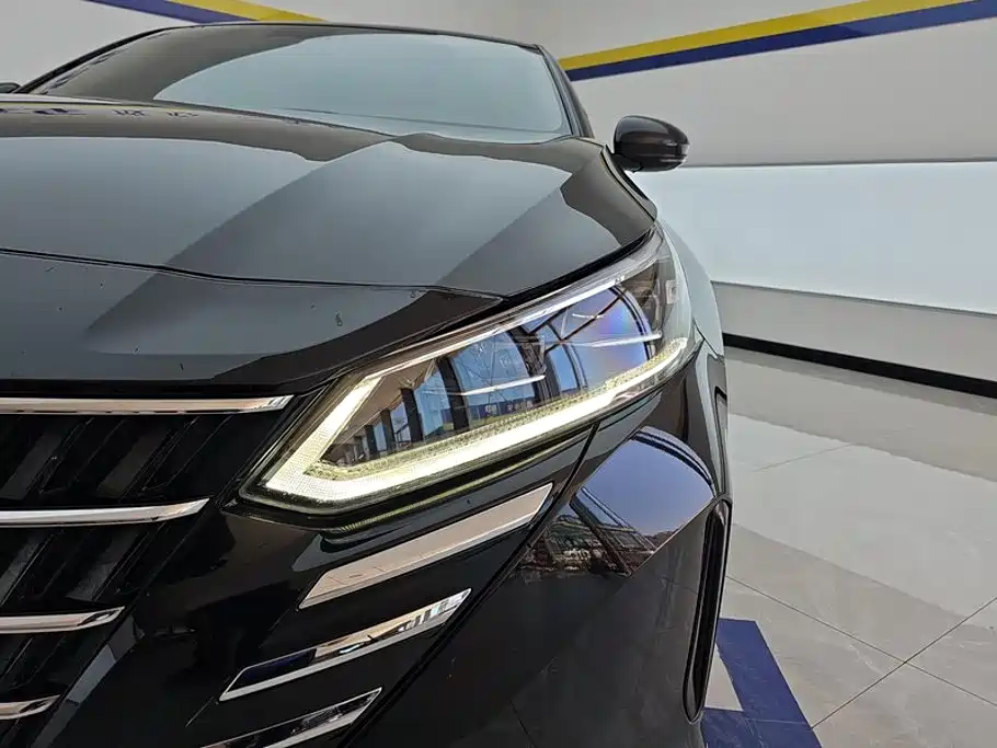 Nissan Teana — миниатюра 5