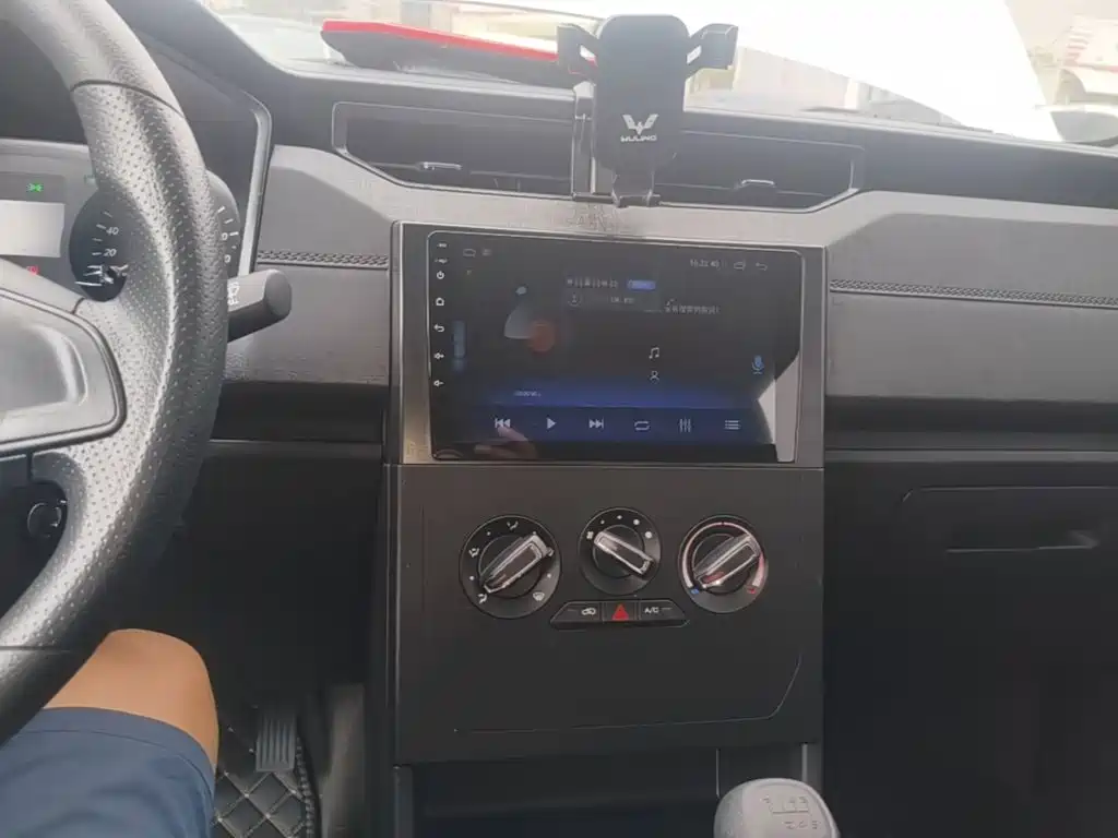 Wuling Hongguang PLUS — миниатюра 13