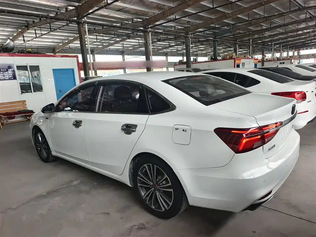 ROEWE I6