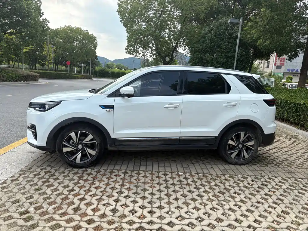 Changan CS55 EV — миниатюра 4