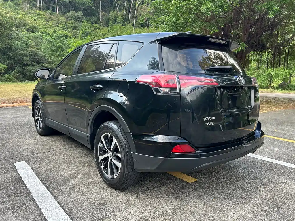 TOYOTA RAV4 RONGFANG