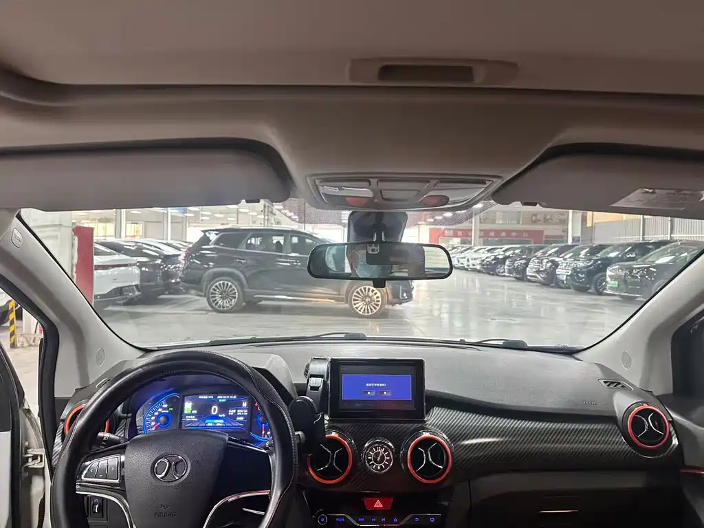 BAIC New Energy EX — миниатюра 11