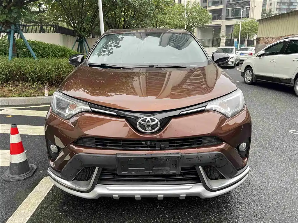 TOYOTA RAV4 RONGFANG