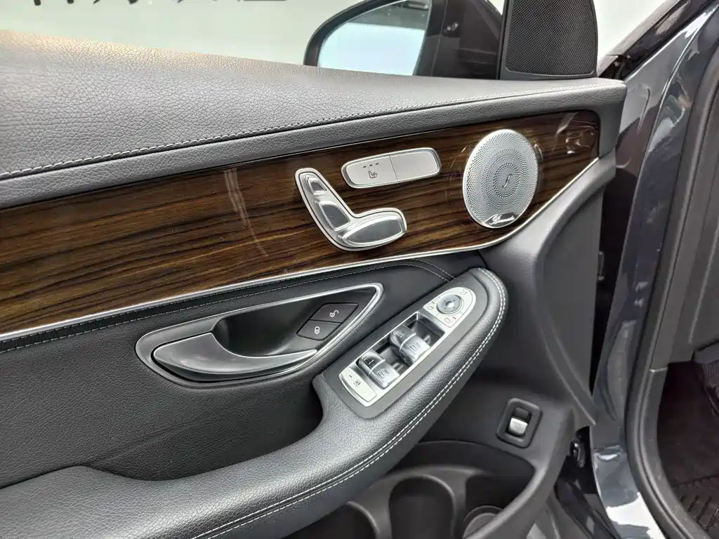 Mercedes-Benz GLC 2019 GLC 260 4MATIC