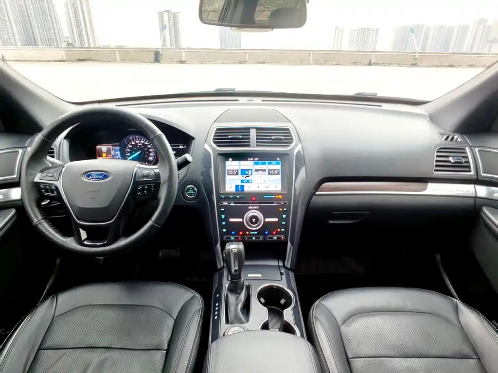 Ford Explorer (Import) — миниатюра 14