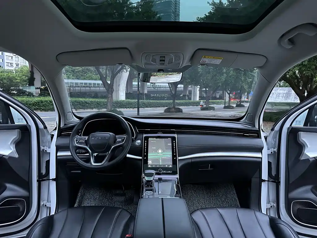 Roewe RX5 MAX — миниатюра 11