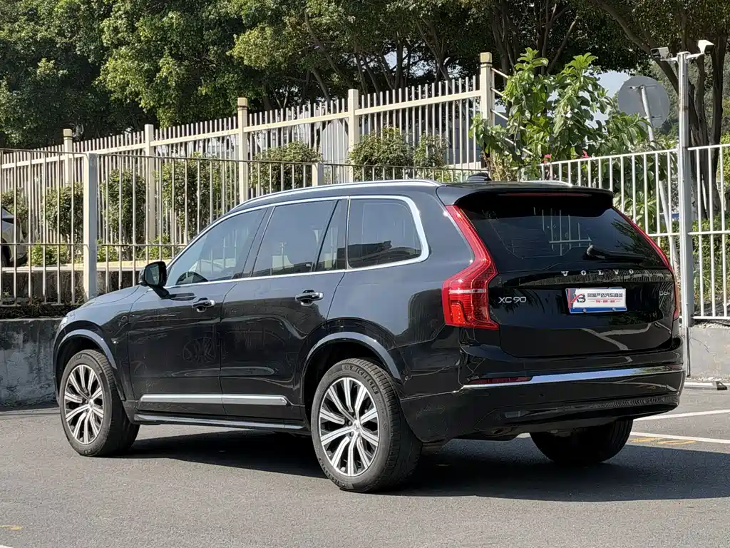 Volvo XC90 — миниатюра 5