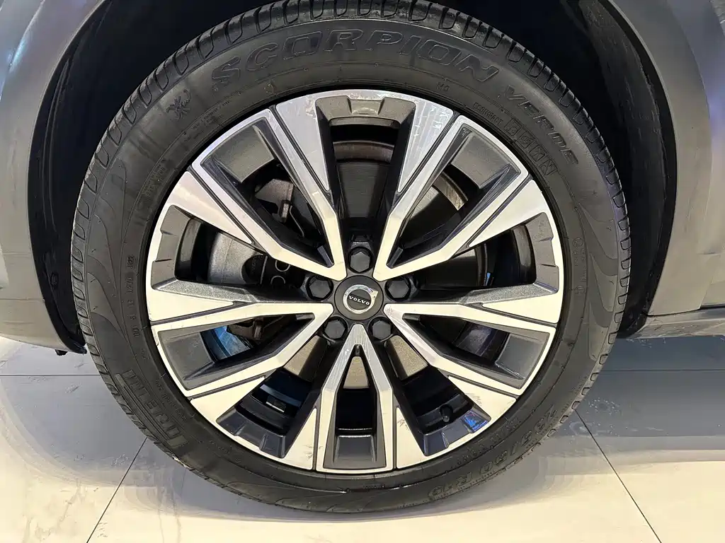 Volvo V90 — миниатюра 4