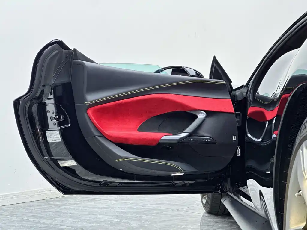 Ferrari 296 — миниатюра 10