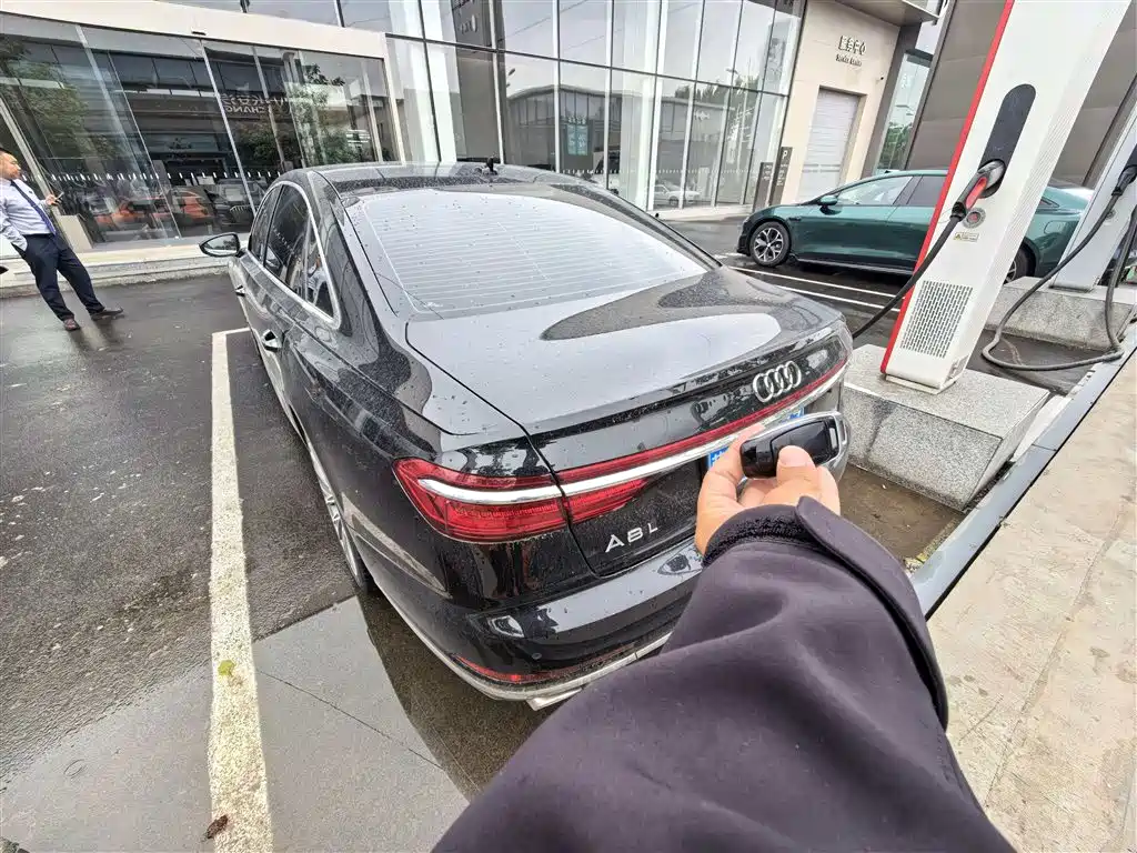 Audi A8 2021 A8L 50 TFSI quattro Comfort