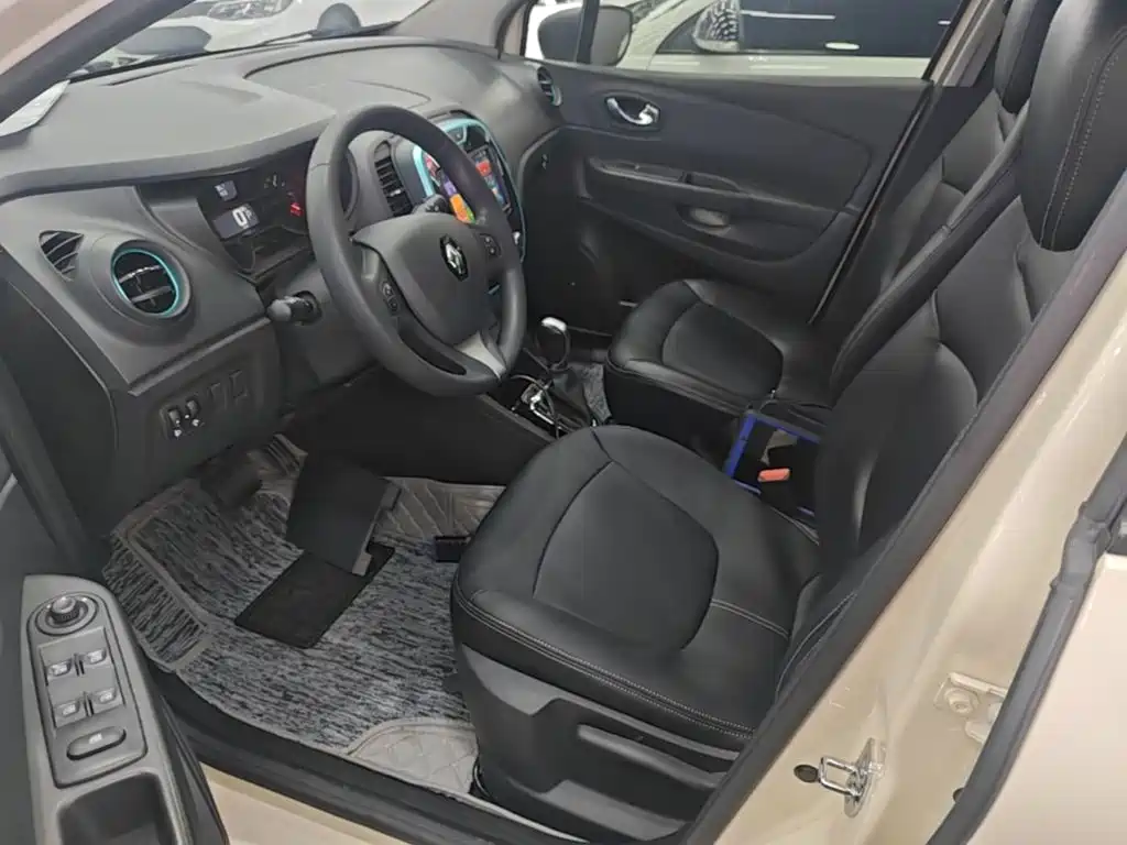 Renault Captur — миниатюра 15