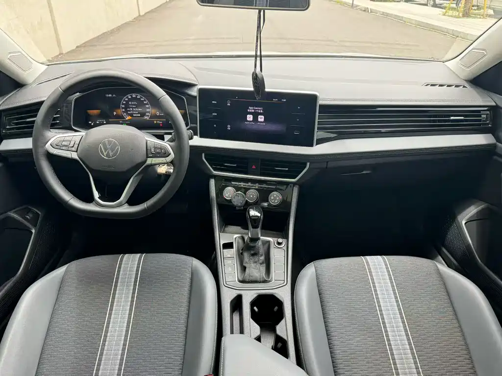 Volkswagen Sagitar — миниатюра 8