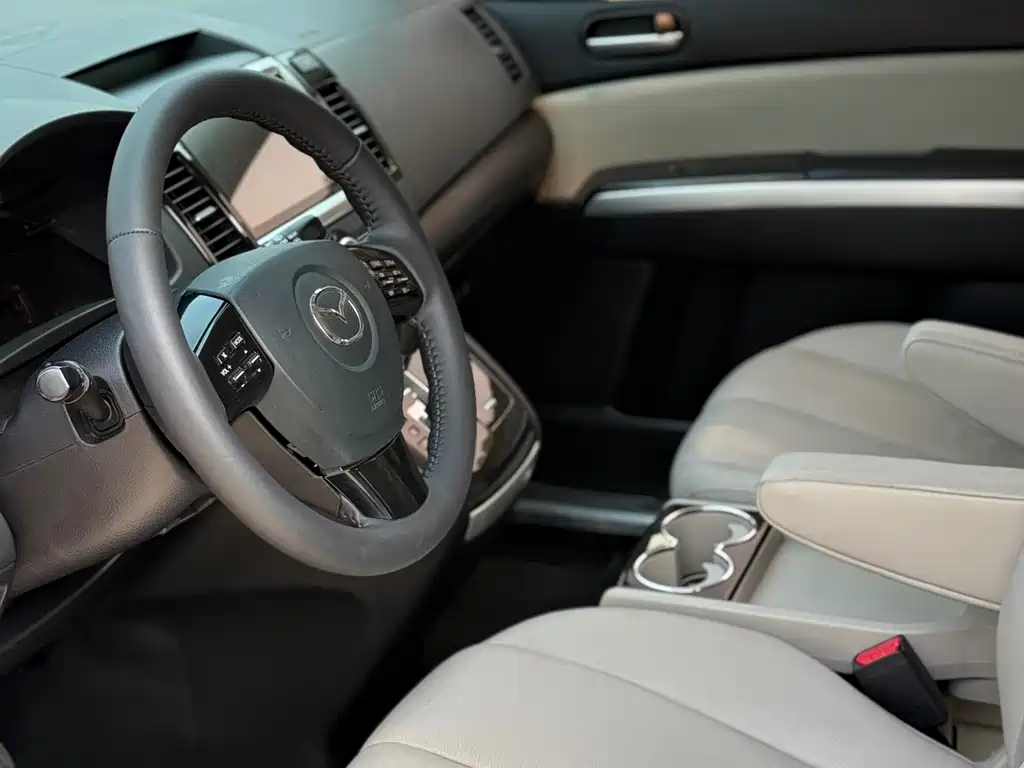 Mazda 8 — миниатюра 5
