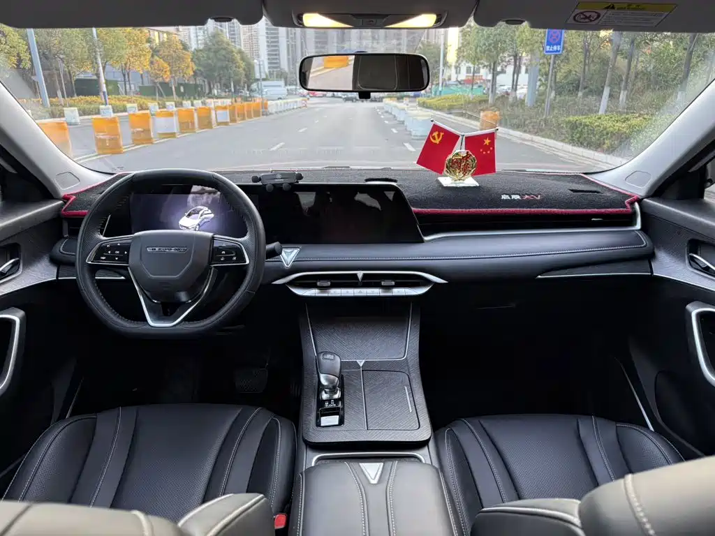 Venucia V — миниатюра 5